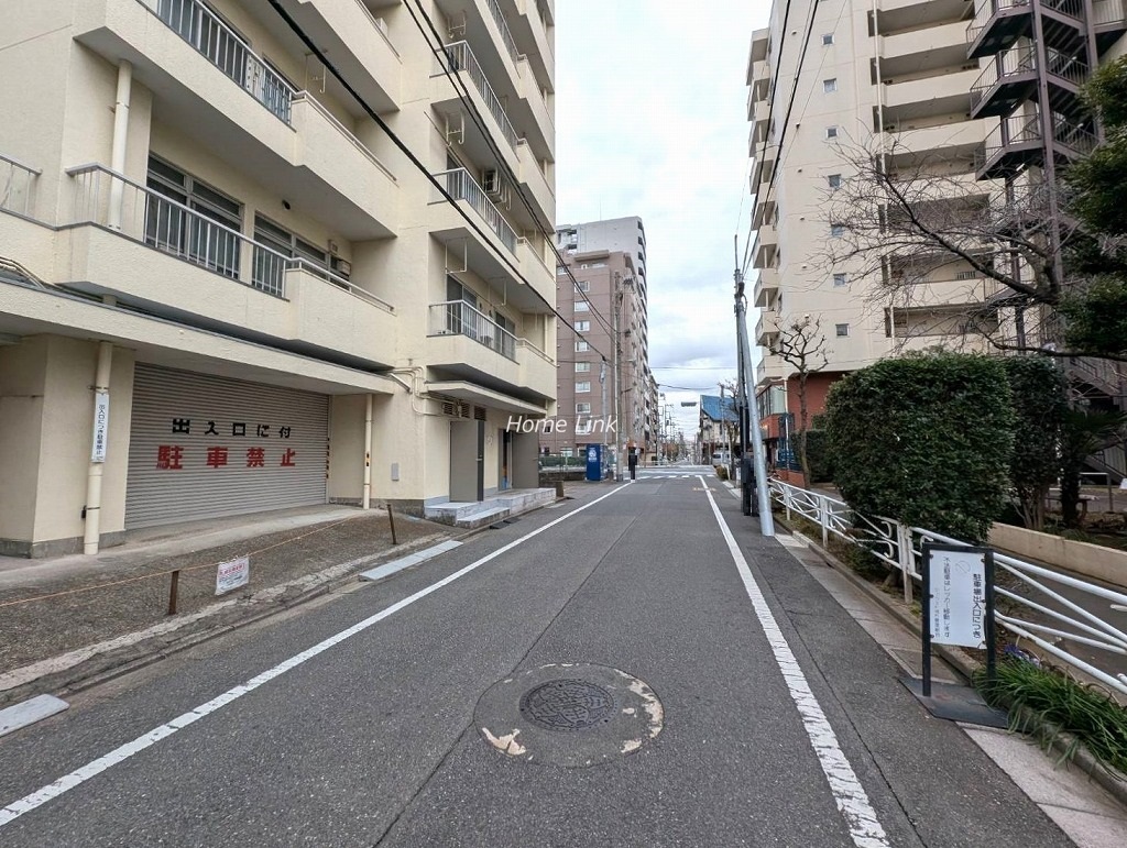 ローヤルハイツ　南側 前面道路